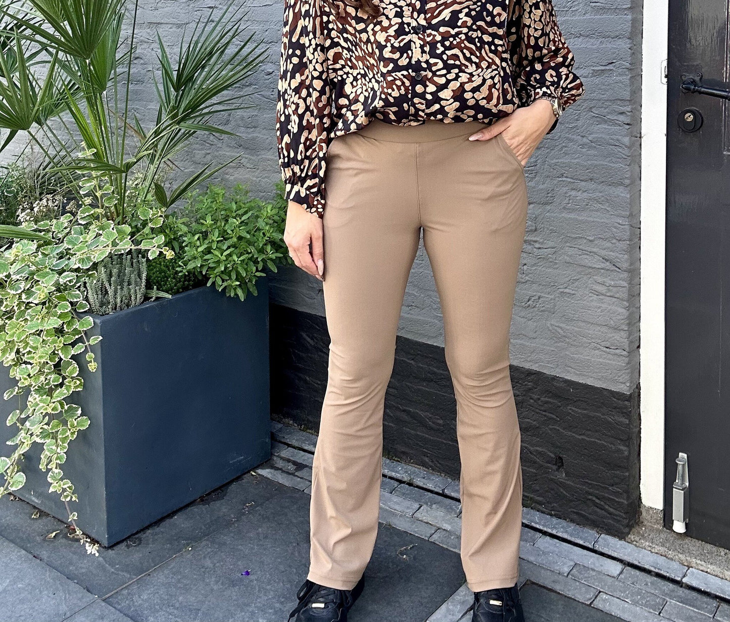 Flair broek VIEKE taupe 